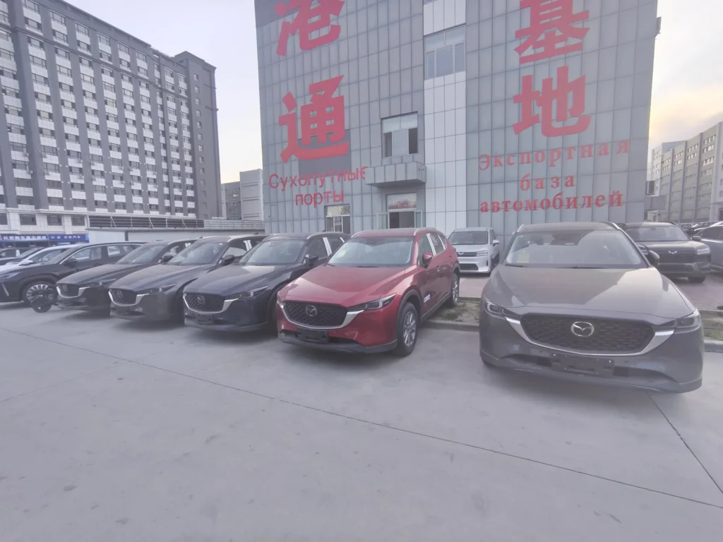 Mazda CX-5 на экспортной автомобильной базе в Хоргосе